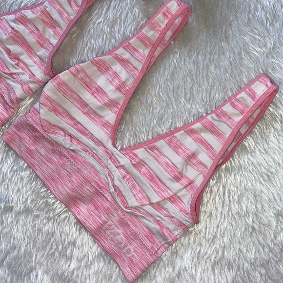 2x Izod sport style bra - Picture 2 of 4
